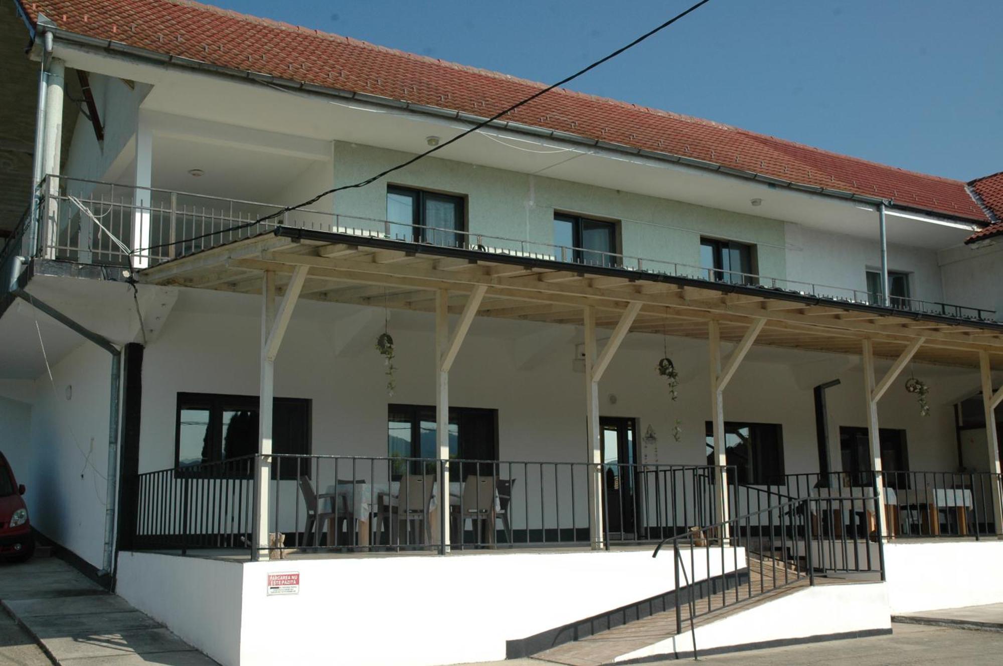 Casa Geppo - Camere De Inchiriat Ieşelniţa Εξωτερικό φωτογραφία